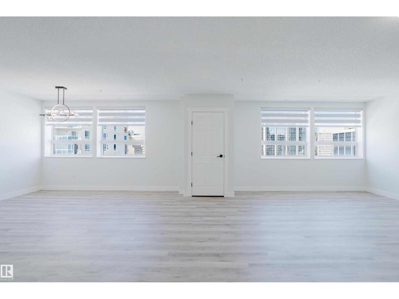 #703 9919 105 ST NW - 45