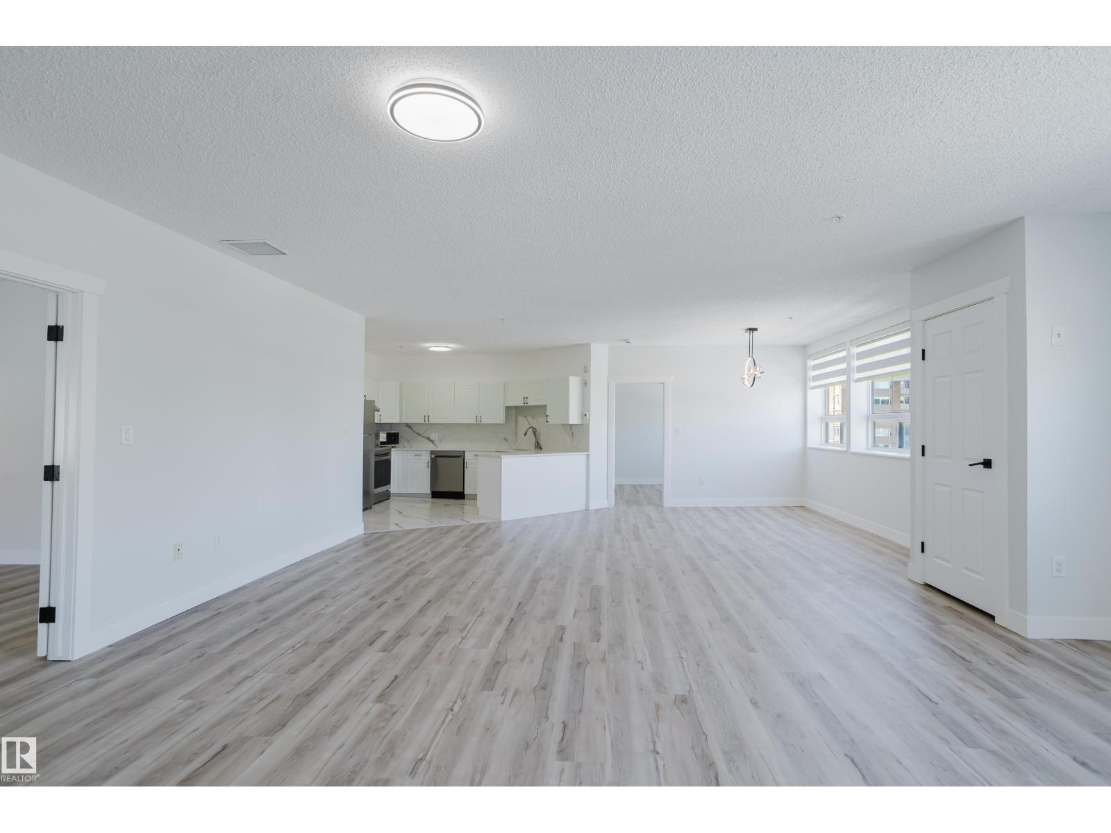 #703 9919 105 ST NW - 47