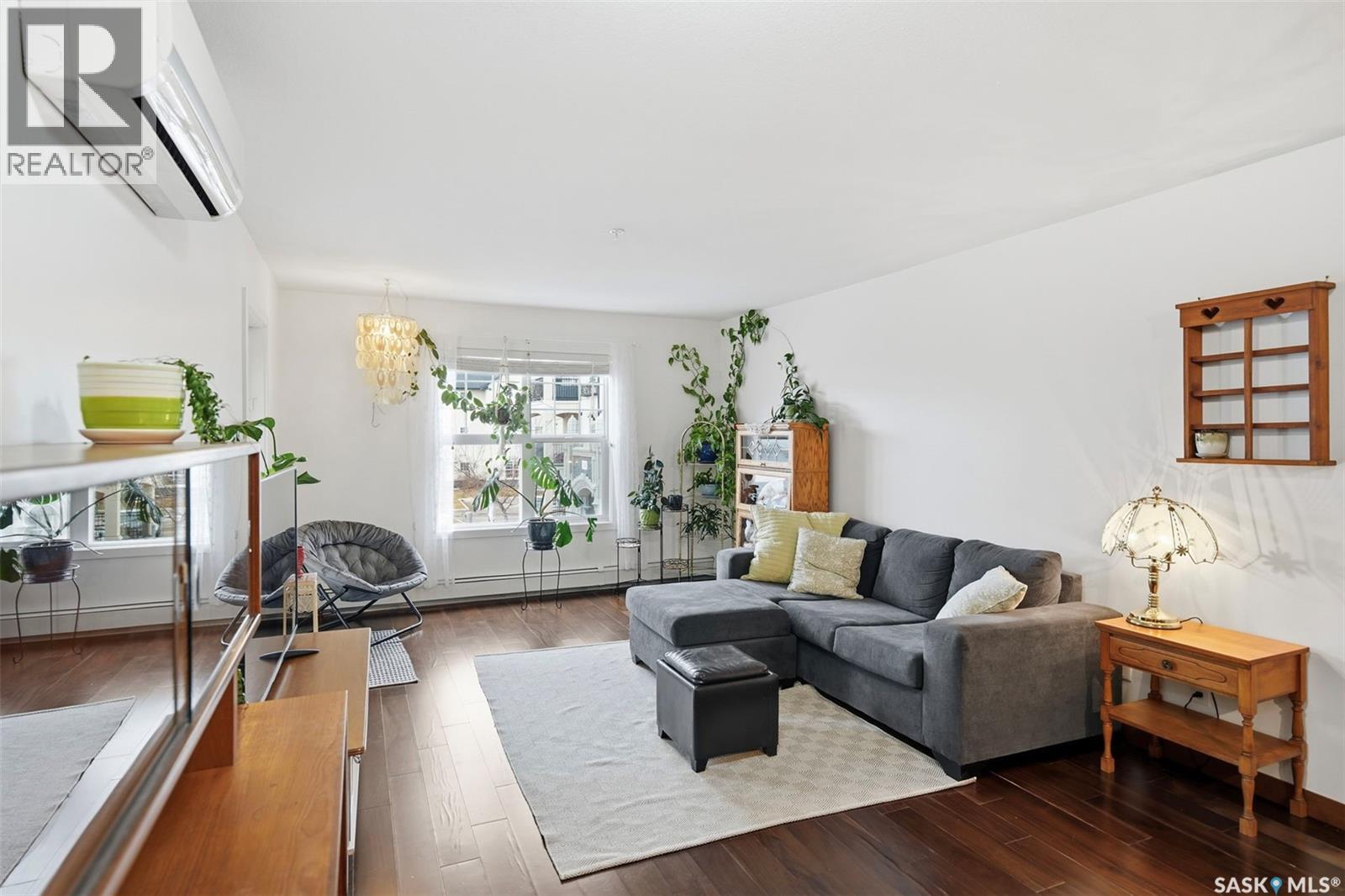 #211 130 Phelps WAY - 12