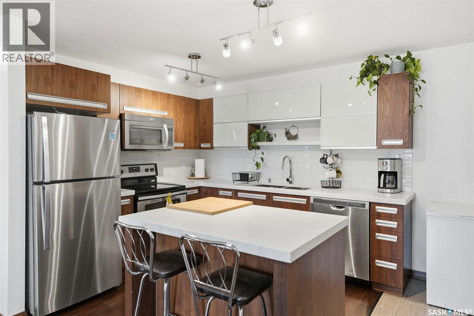 #211 130 Phelps WAY - 7