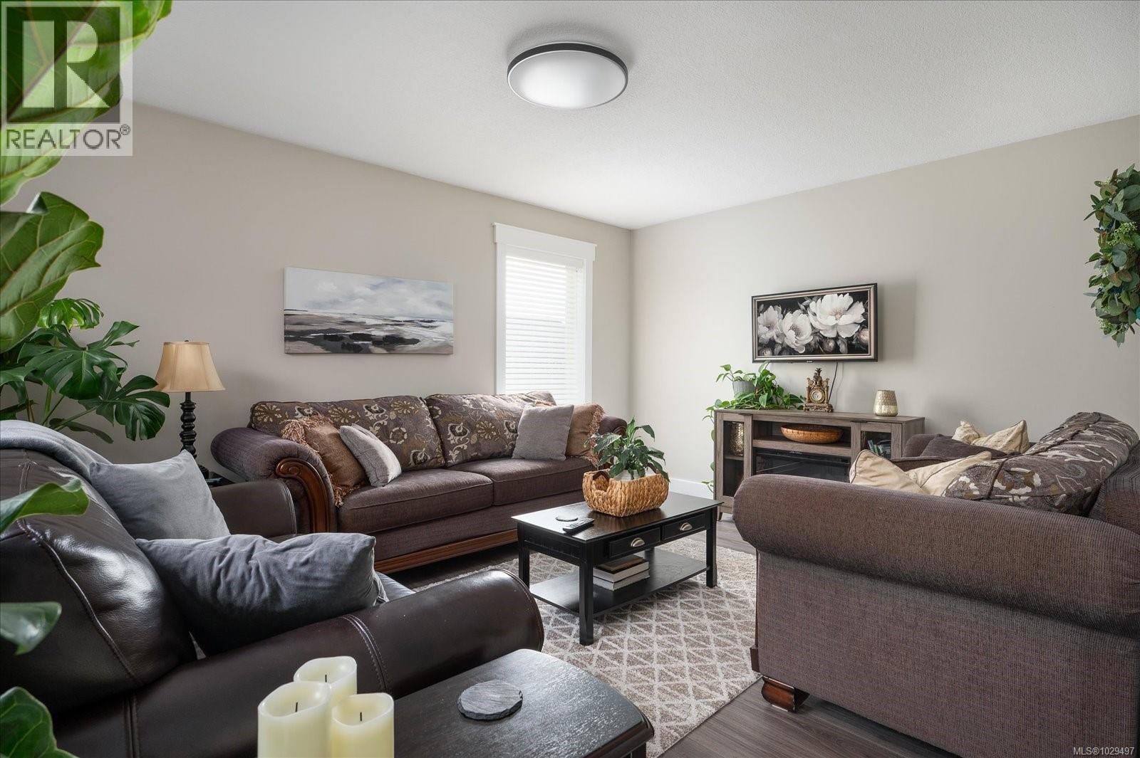 611 ERMINESKIN AVE - 10