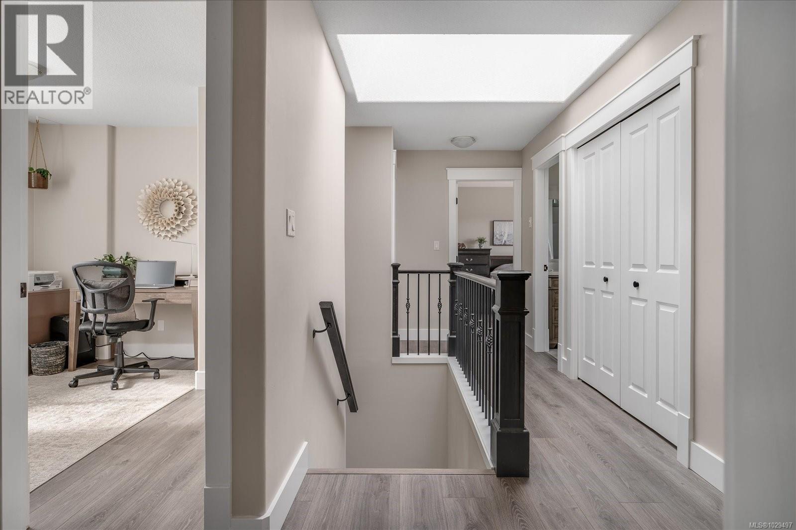 611 ERMINESKIN AVE - 17