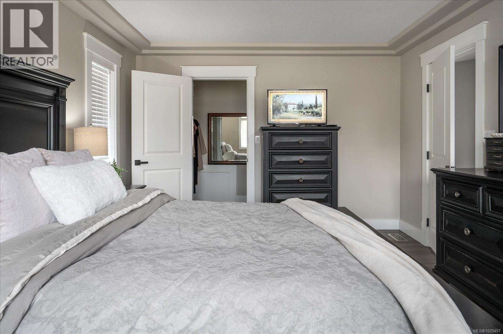 611 ERMINESKIN AVE - 18