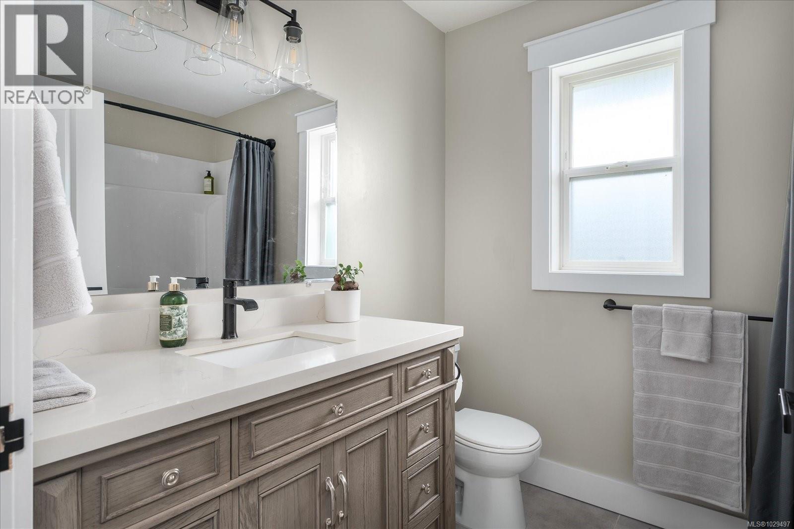 611 ERMINESKIN AVE - 25