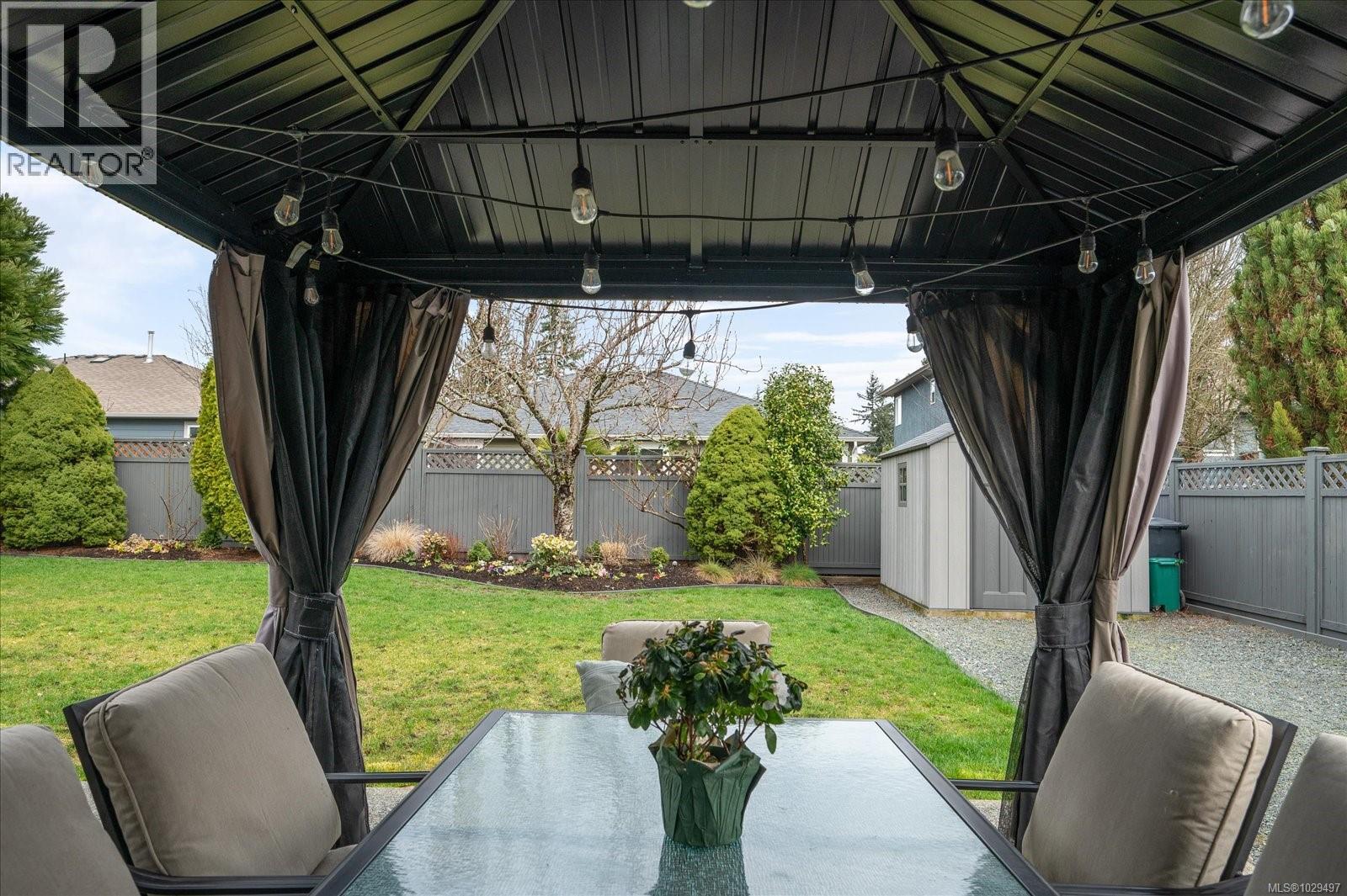 611 ERMINESKIN AVE - 40