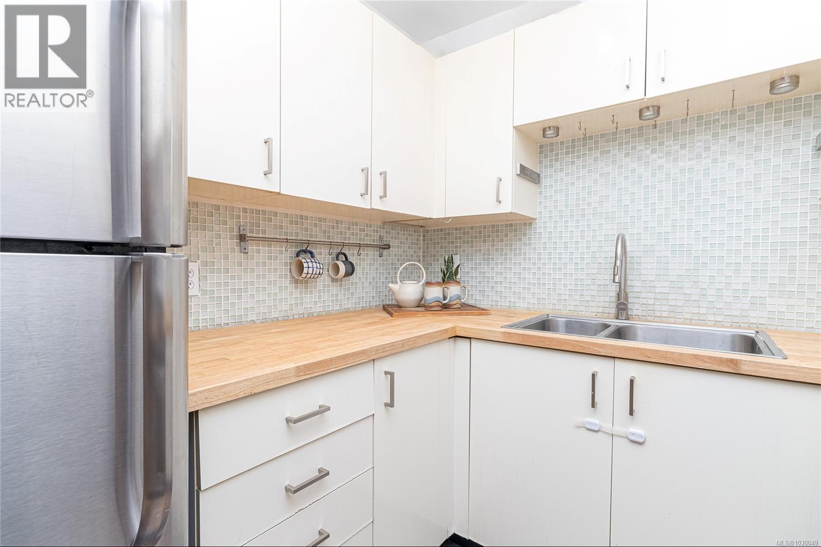 5 313 Cook Street, Victoria