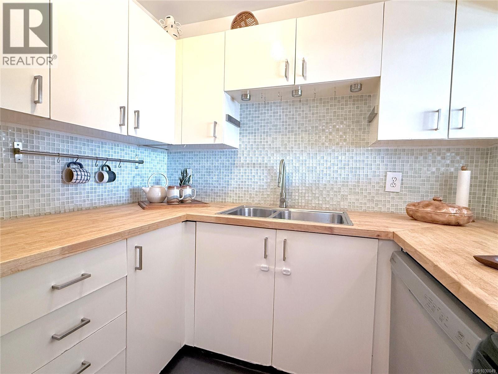 5 313 Cook Street, Victoria