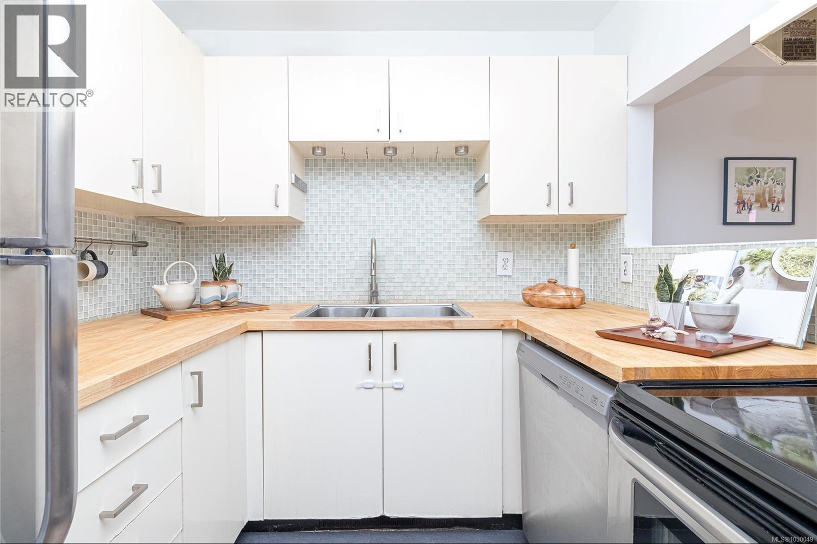 5 313 Cook Street, Victoria