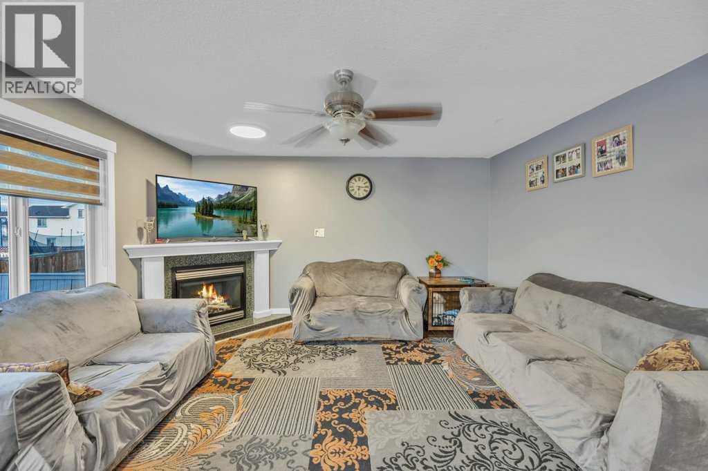 Single Family House for Sale in  Taracove Landing NE Taradale Calgary 