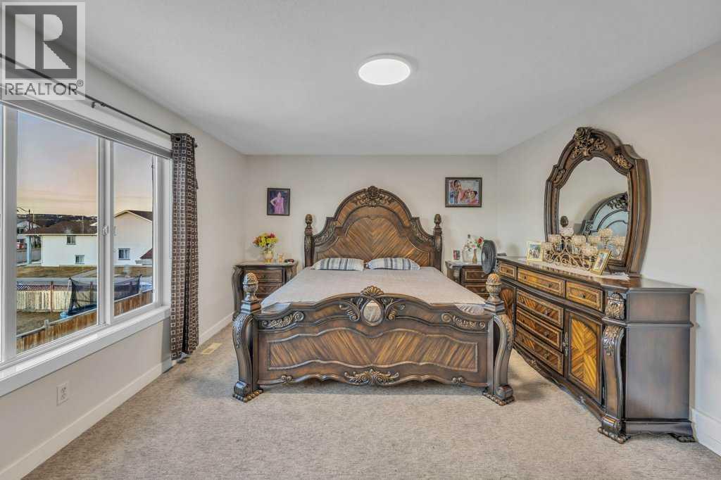 Single Family House for Sale in  Taracove Landing NE Taradale Calgary 