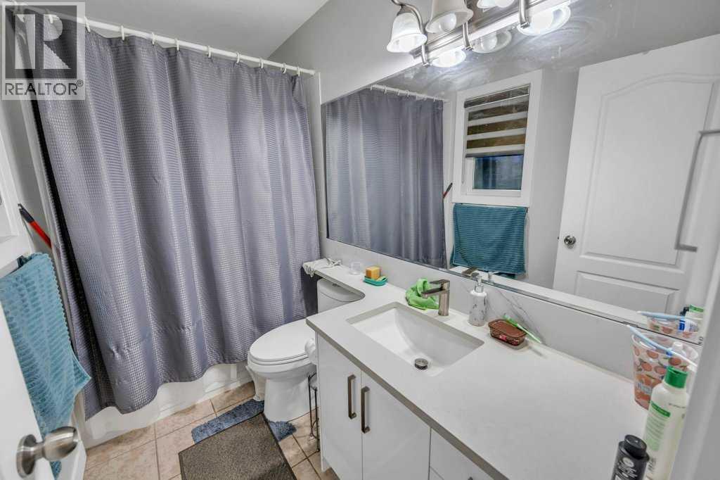 Single Family House for Sale in  Taracove Landing NE Taradale Calgary 