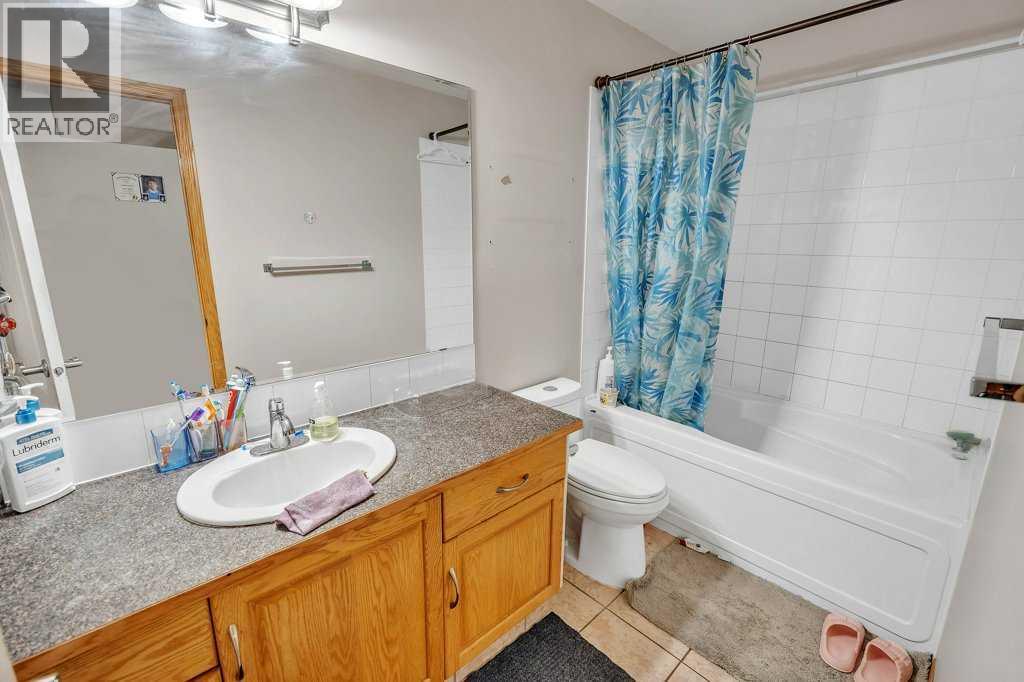 Single Family House for Sale in  Taracove Landing NE Taradale Calgary 