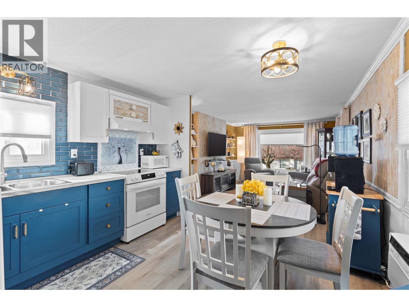 98 15401 Kalamalka Lake Road, Vernon