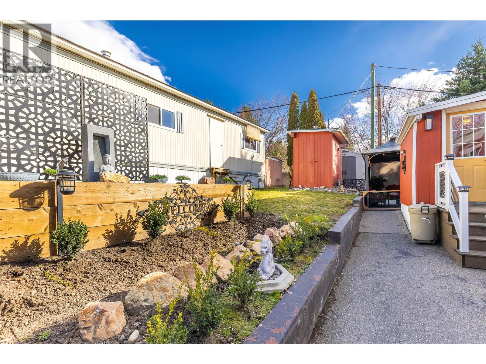 98 15401 Kalamalka Lake Road, Vernon