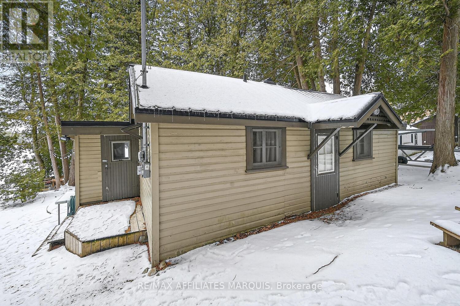 740 CEDAR PARK LANE — photo 34