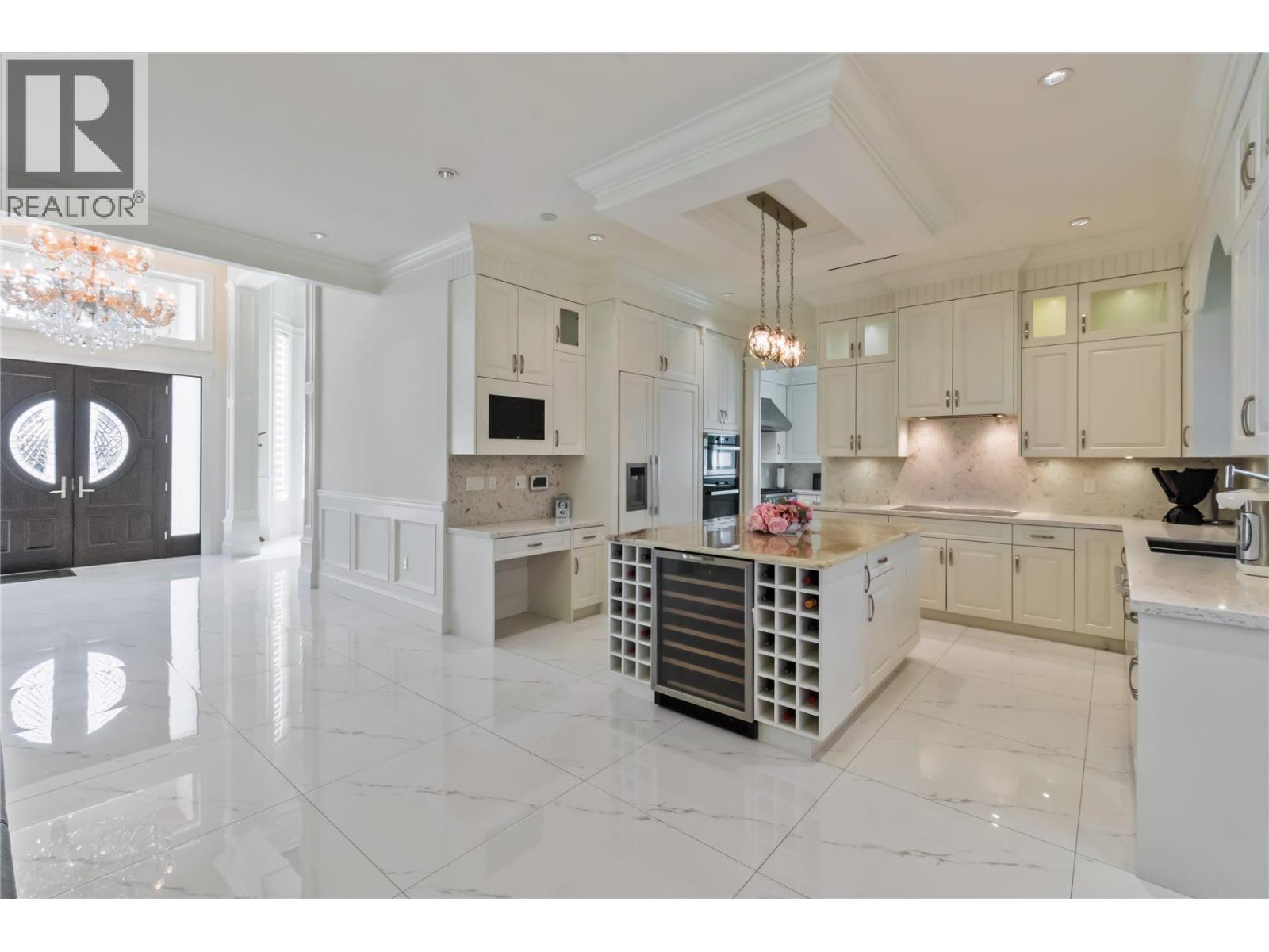 8371 MOWBRAY Road, Richmond