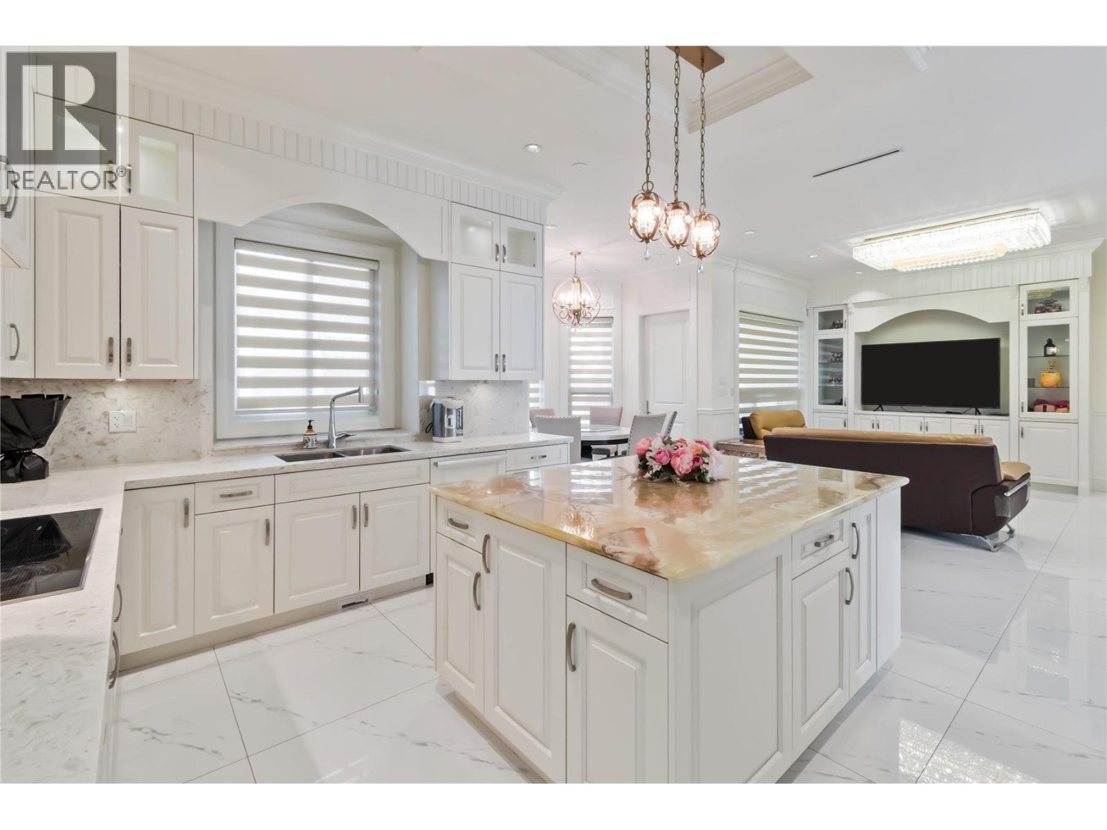 8371 MOWBRAY Road, Richmond