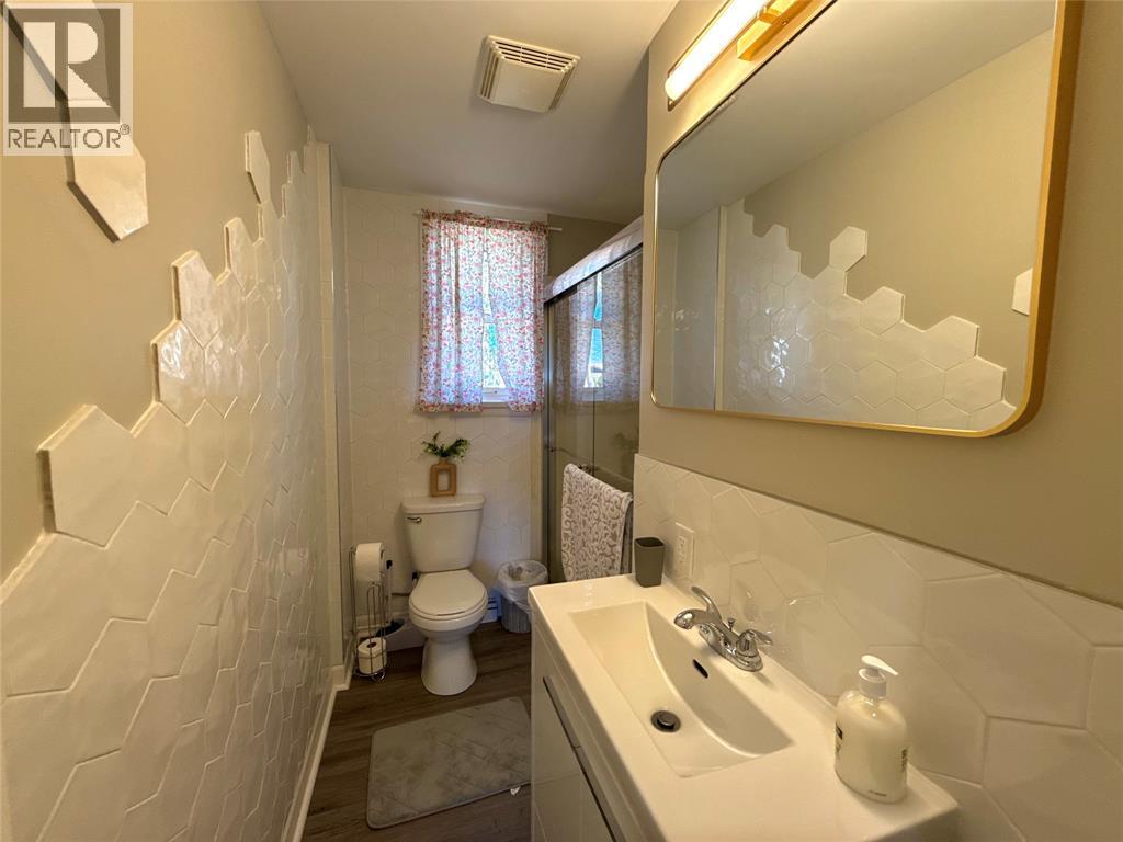 1100 Bruce STREET — photo 23