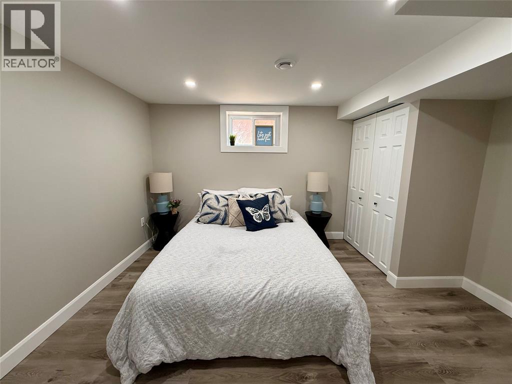 1100 Bruce STREET — photo 40