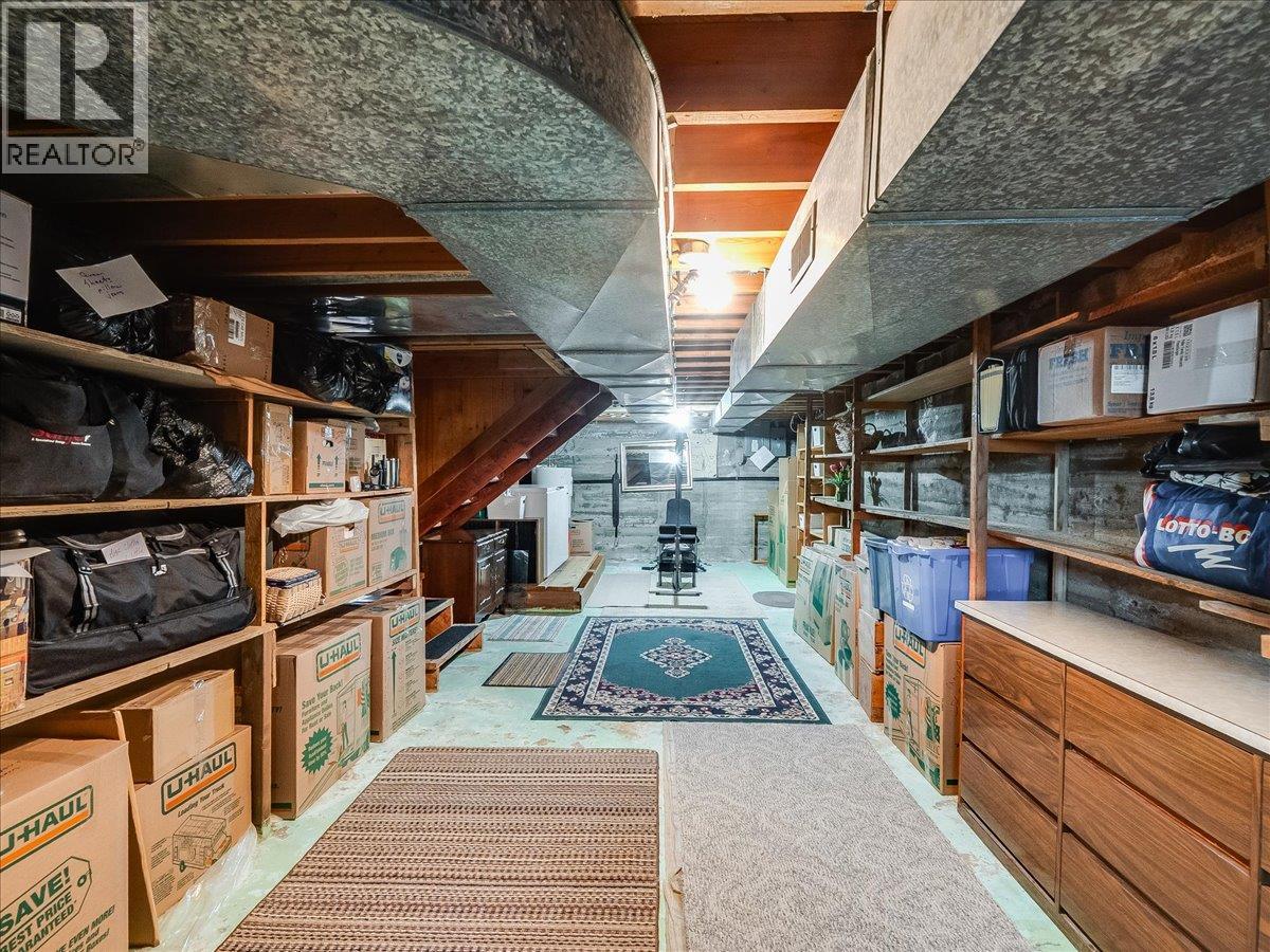 2225 7th Avenue, Trail