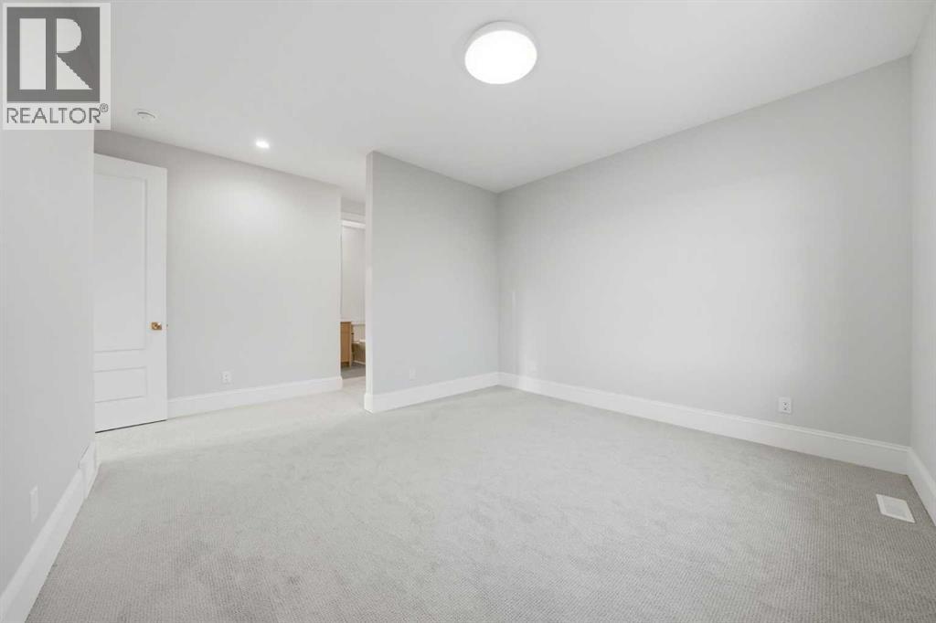 Single Family House for Sale in   Street NW Parkdale Calgary 