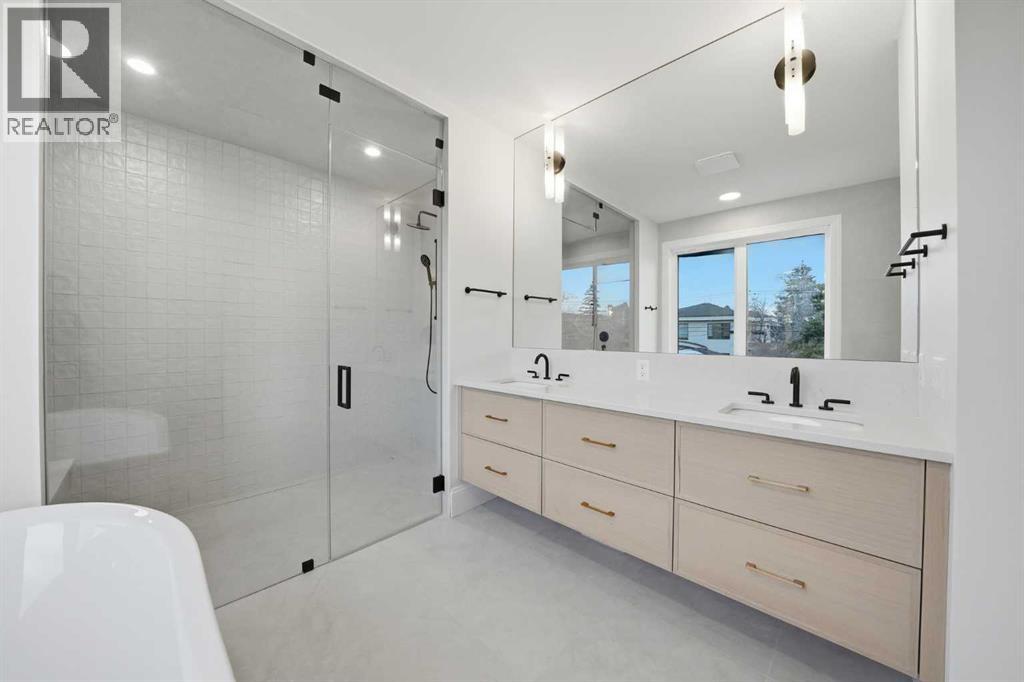 Single Family House for Sale in   Street NW Parkdale Calgary 