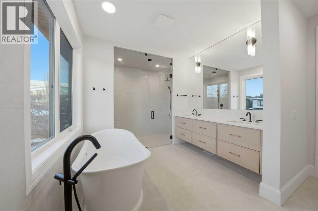 Single Family House for Sale in   Street NW Parkdale Calgary 