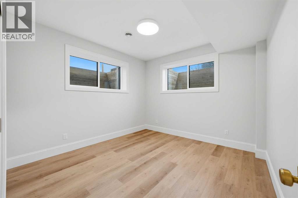 Single Family House for Sale in   Street NW Parkdale Calgary 