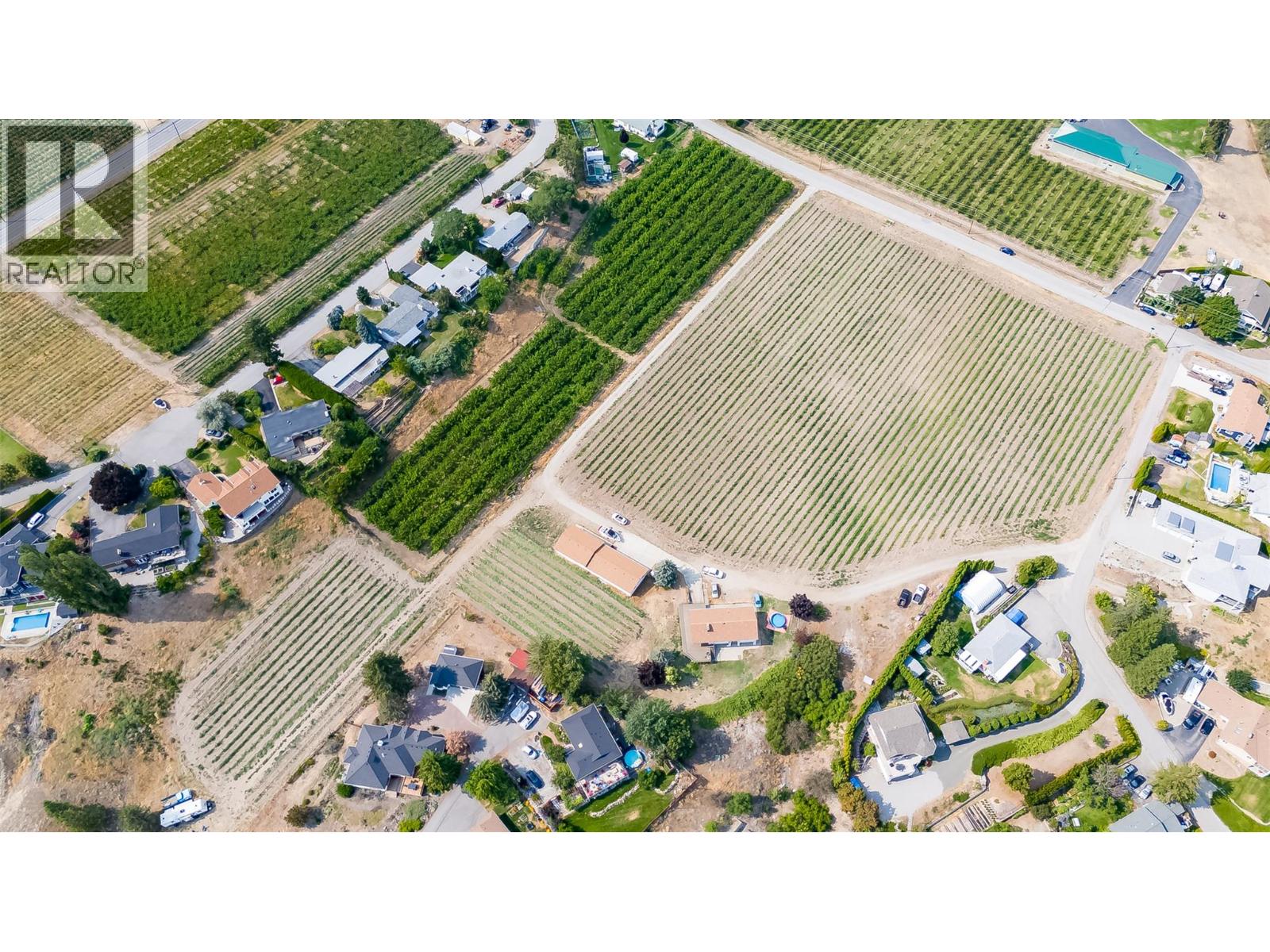 5711 White Street, Summerland