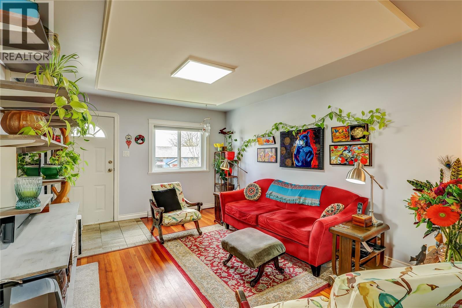 659 LAMBERT AVE - 11