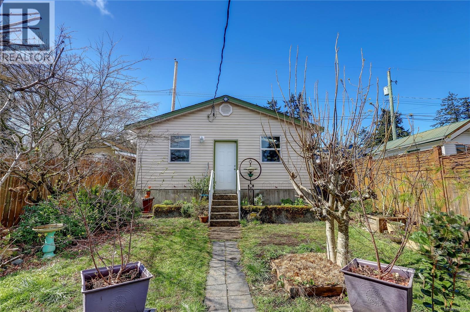 659 LAMBERT AVE - 31