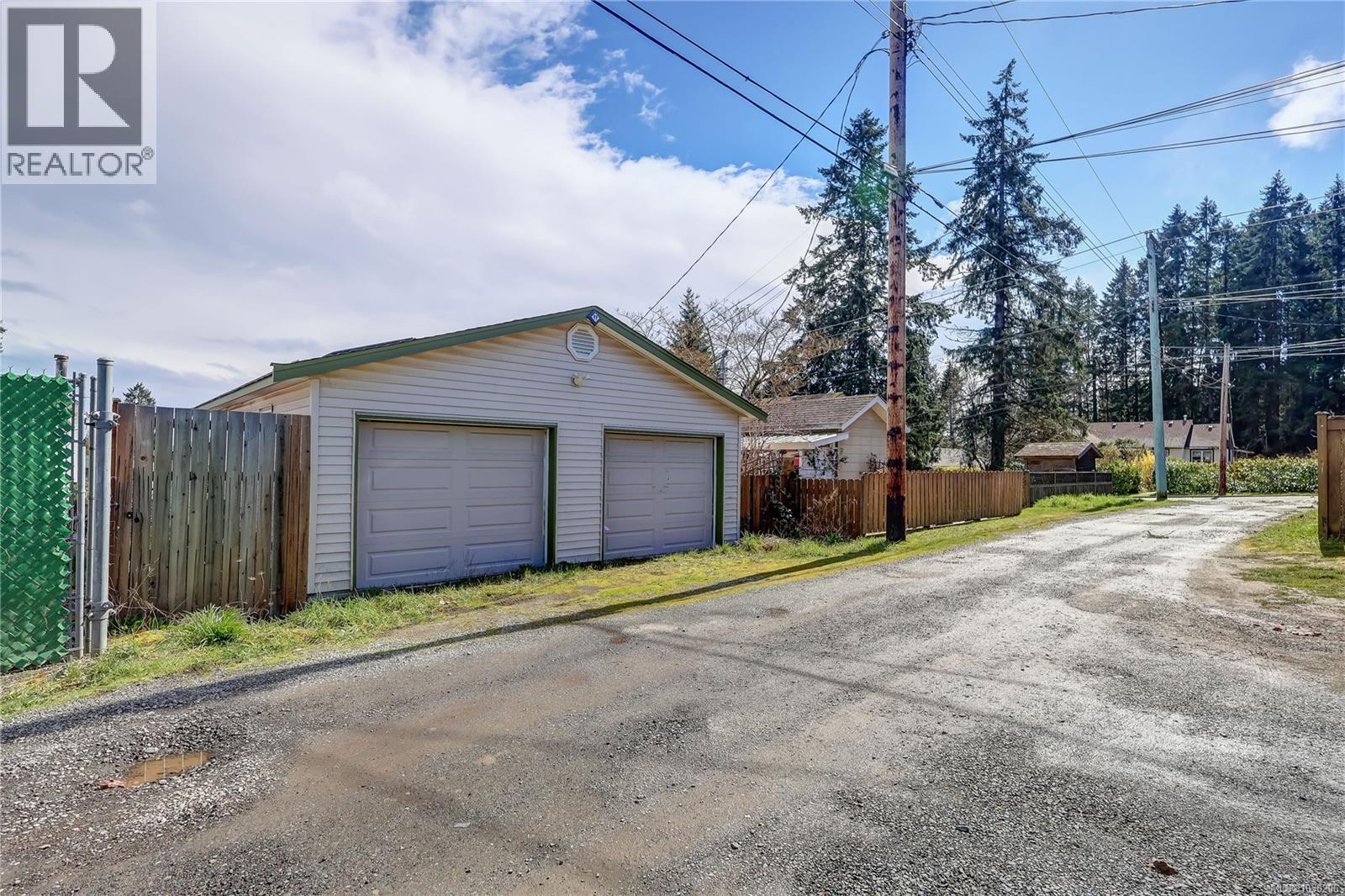 659 LAMBERT AVE - 36