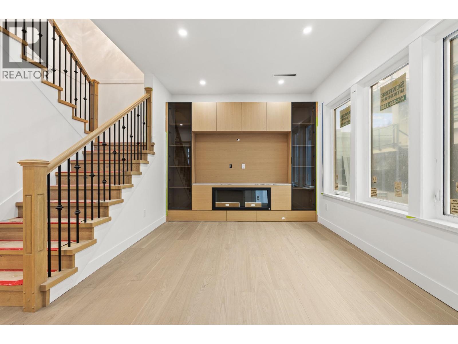 3 5115 BUXTON Street - photo 2