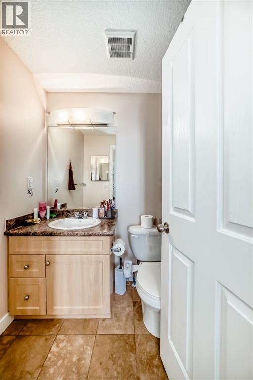 Single Family House Multi-level for Sale in   Taravista Drive NE Taradale Calgary 