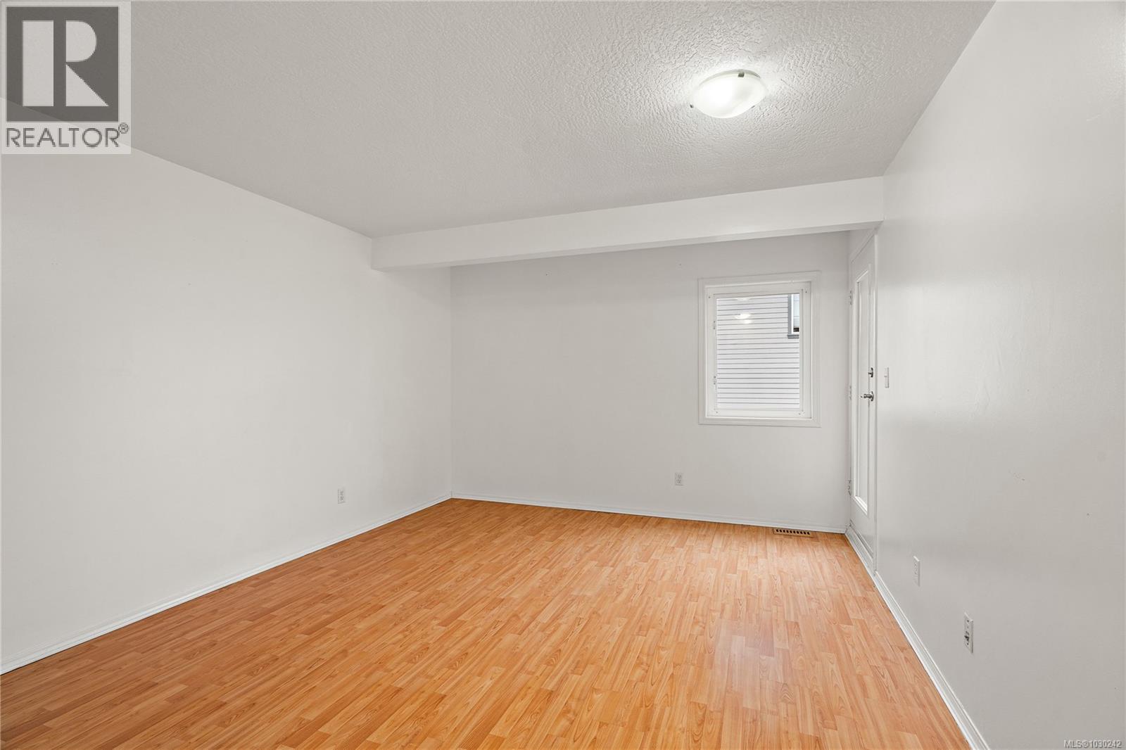 4 108 Dallas Road, Victoria