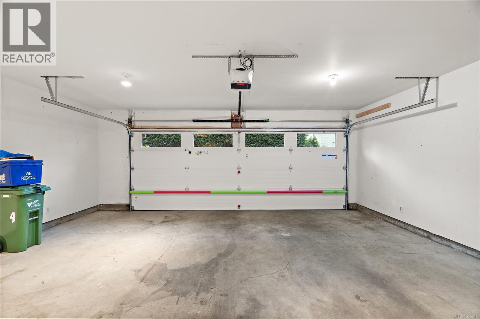 4 108 Dallas Road, Victoria