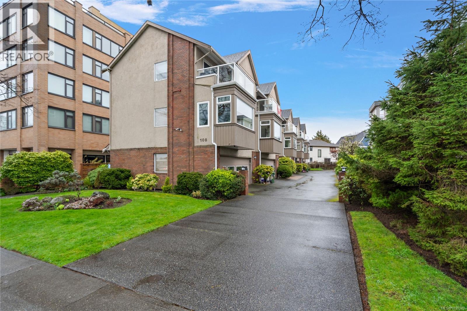 4 108 Dallas Road, Victoria