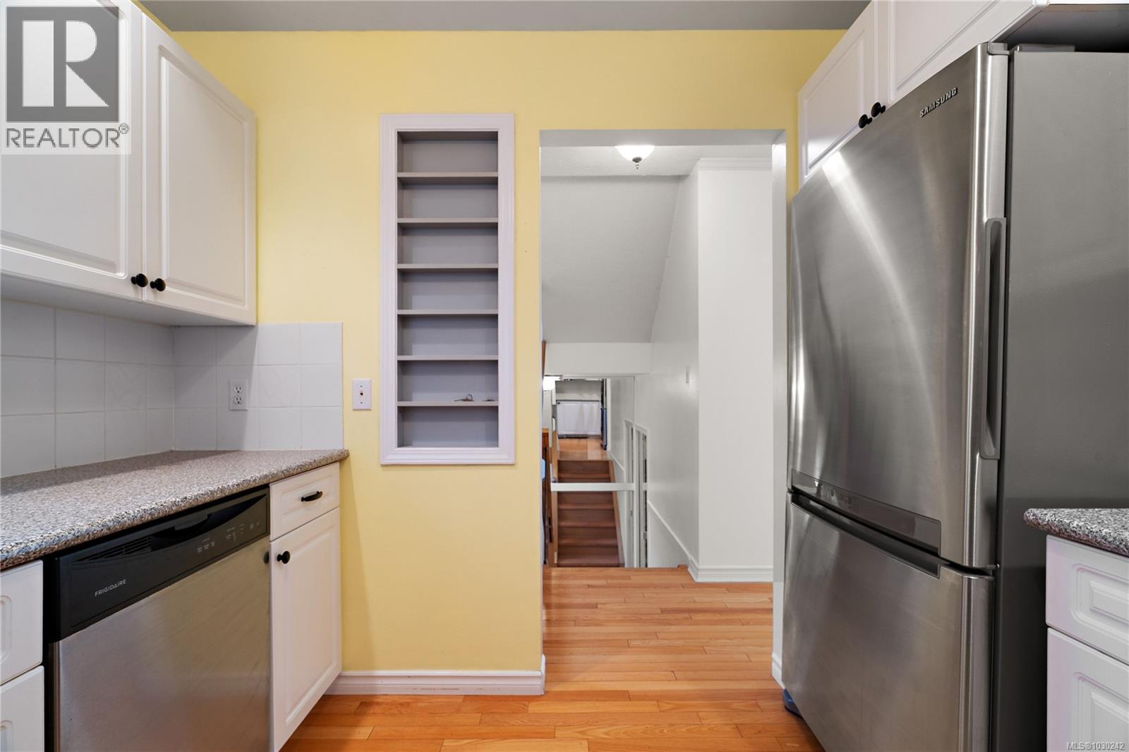 4 108 Dallas Road, Victoria