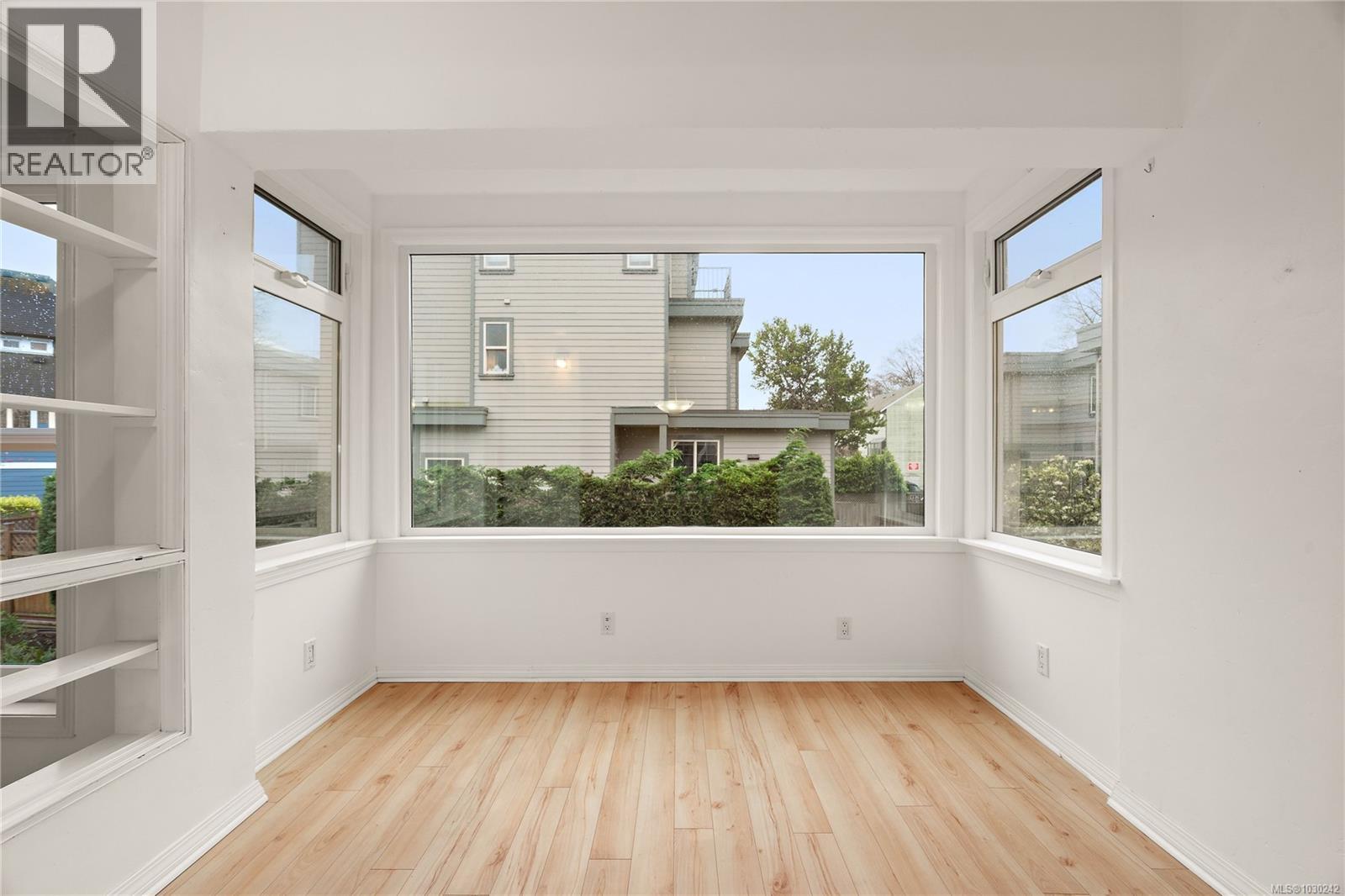 4 108 Dallas Road, Victoria