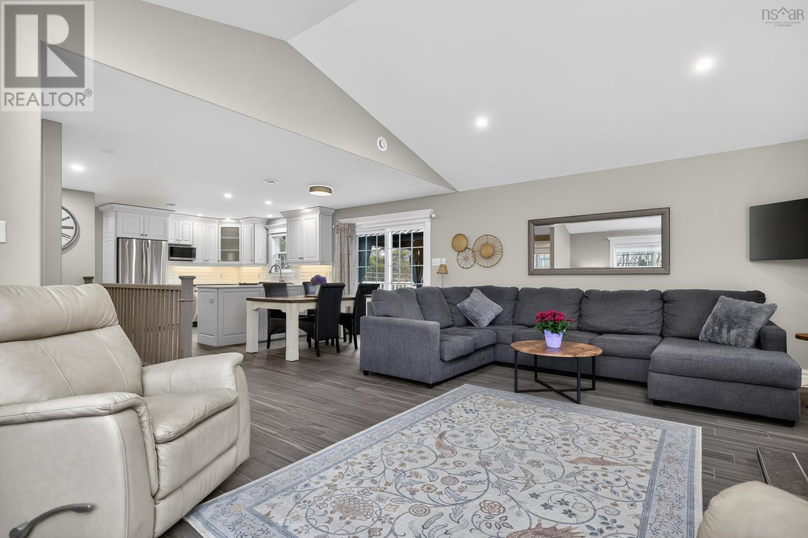 Property 10 of 49 of 40 Sutherland Dr Drive