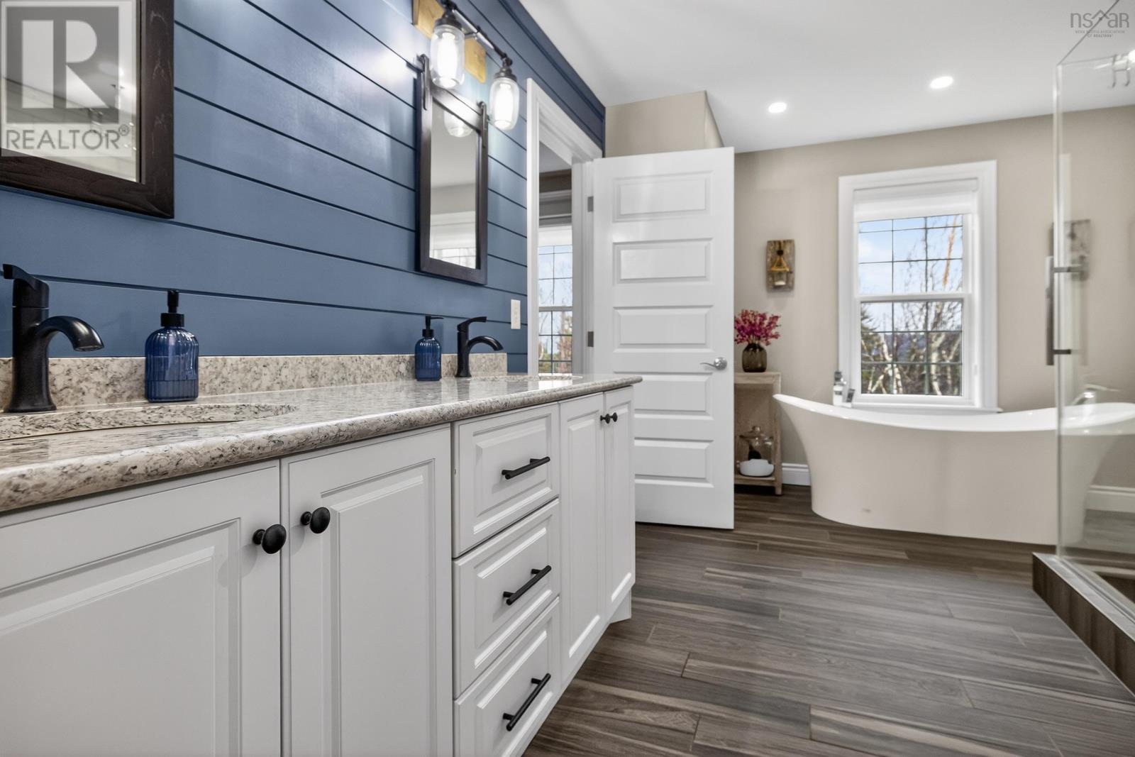 Property 22 of 49 of 40 Sutherland Dr Drive