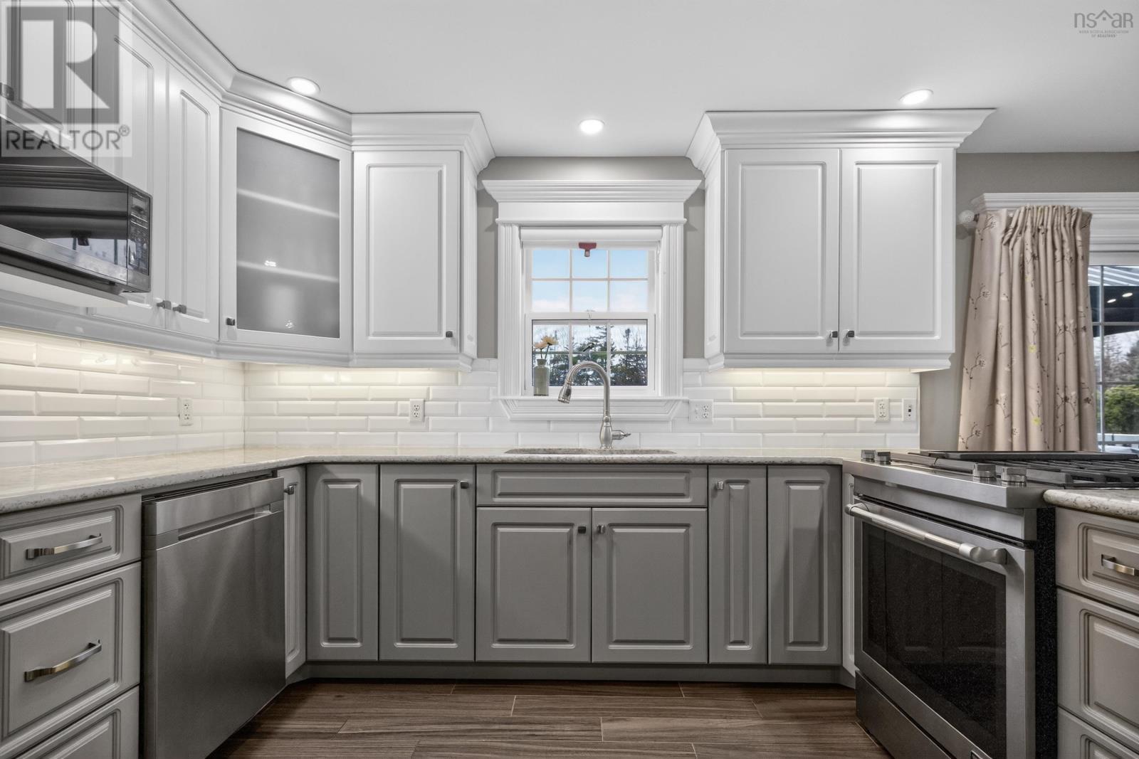 Property 15 of 49 of 40 Sutherland Dr Drive