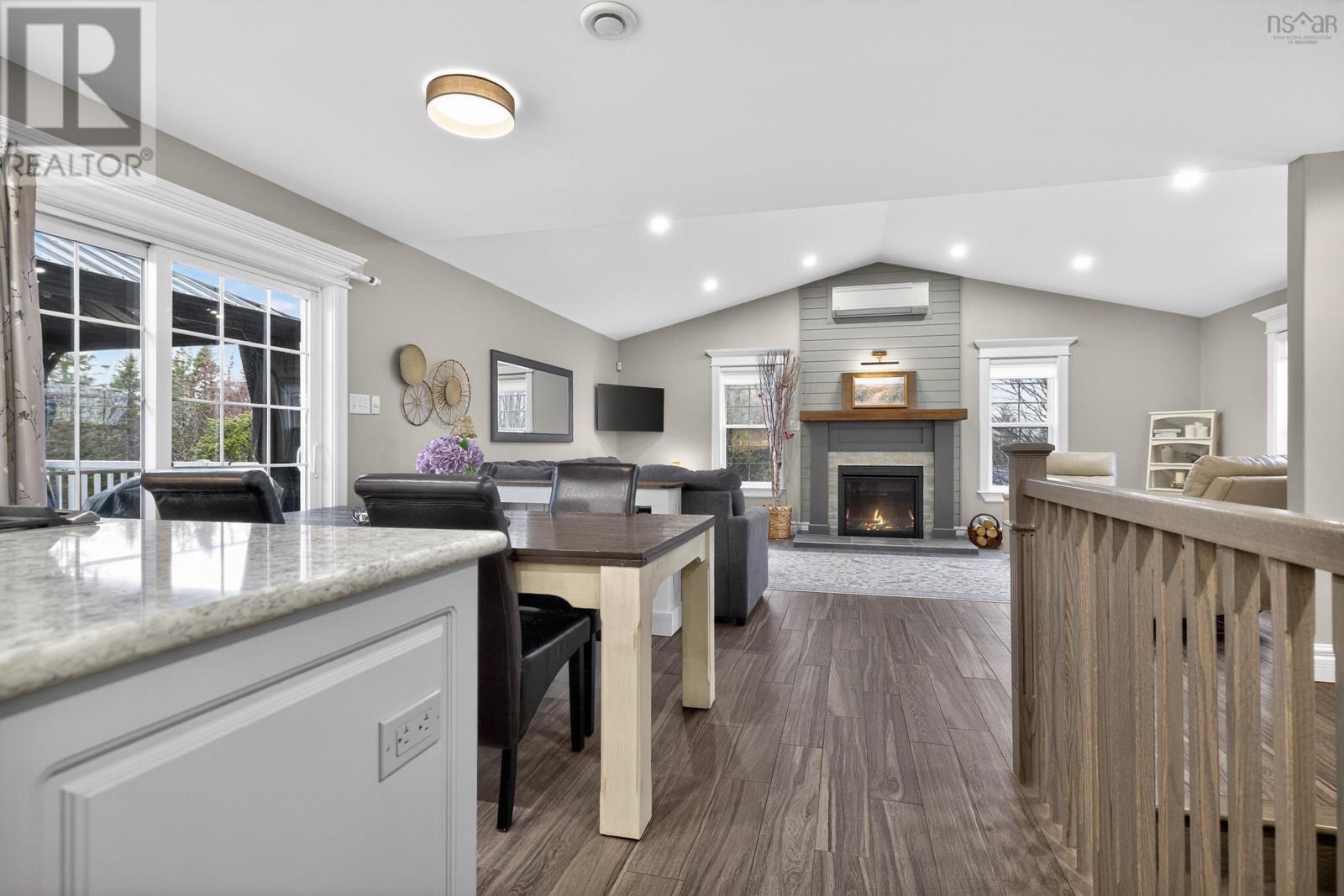 Property 11 of 49 of 40 Sutherland Dr Drive