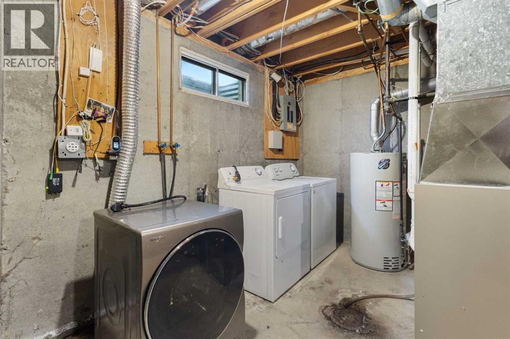 
          355 Georgian Villas
            <br/>
            <span>Calgary</span>
            , 
            <span>AB</span>
             <span>T2A7C7</span>
         - Photo 23