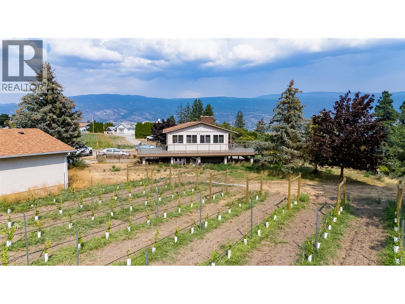 5711 White Street, Summerland
