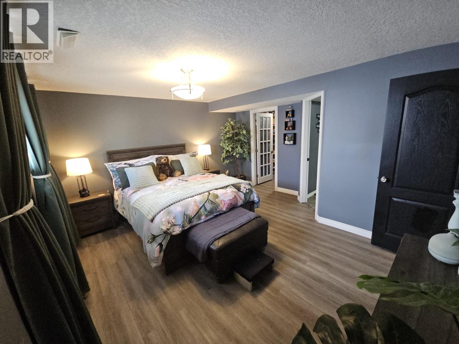 4709 45 Street NE, Chetwynd