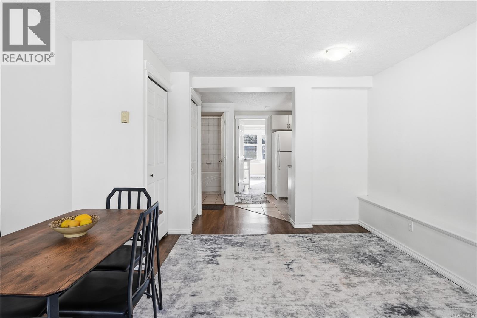 #104 2766 PEATT RD - 10