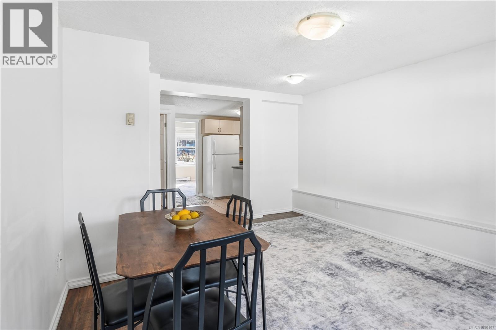 #104 2766 PEATT RD - 14