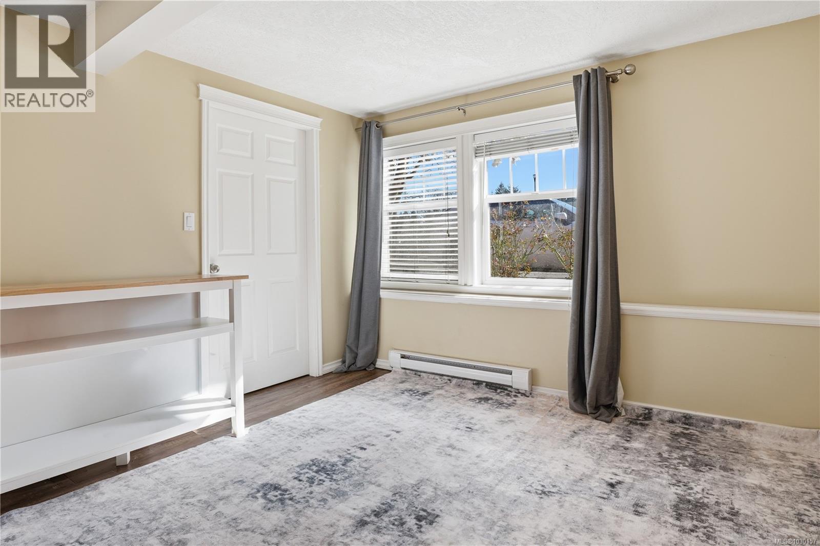 #104 2766 PEATT RD - 23