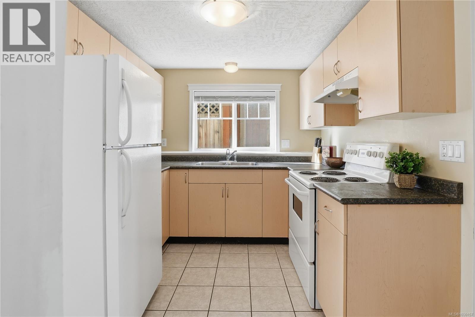 #104 2766 PEATT RD - 24